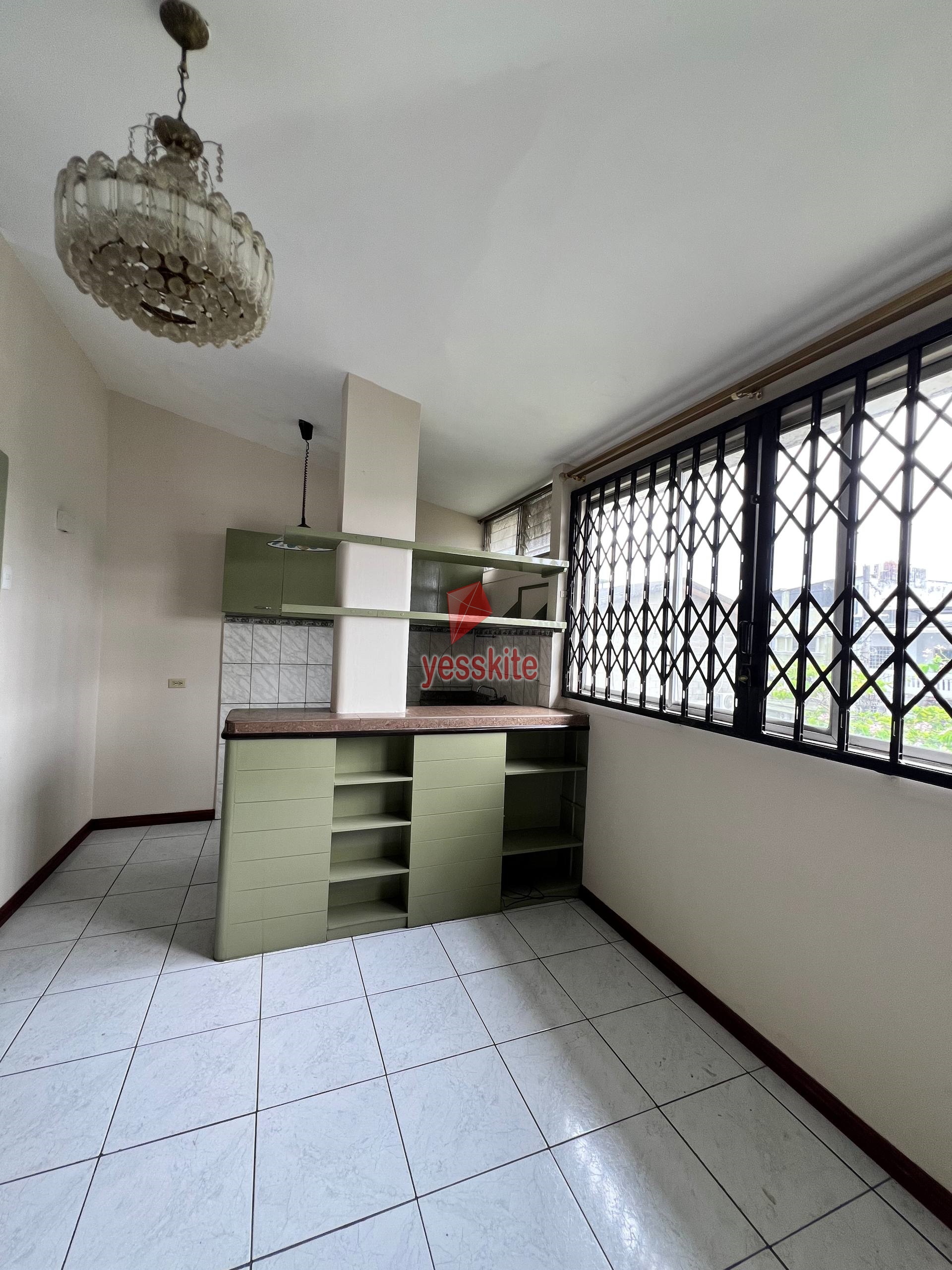 Depto 2H – Sauces9-10